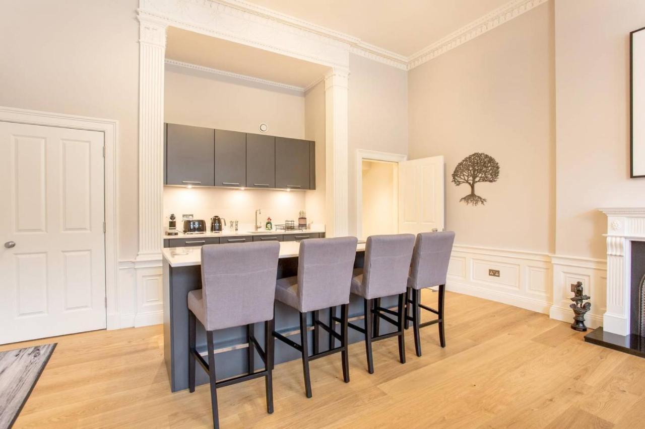 Joivy Exquisite Flat In The City Centre Edimburgo Exterior foto